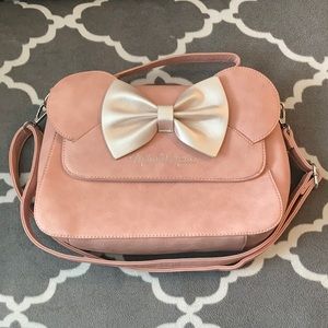 Rare Loungefly Minnie Mouse Shoulder Bag! 🎀 💖
